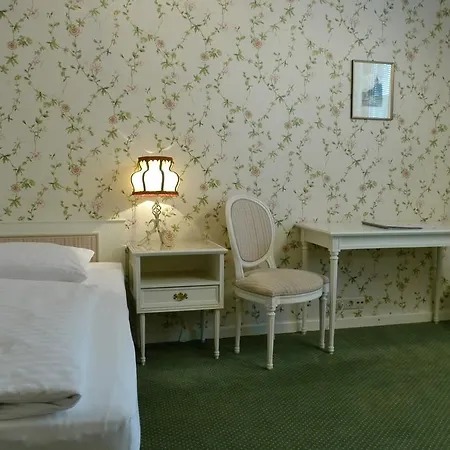 Hohenstauffen 3*